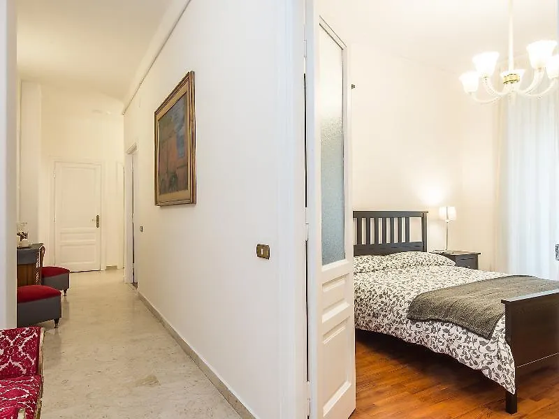 Holiday home Vaticano Giuliana - Three Bedroom Rome Italy